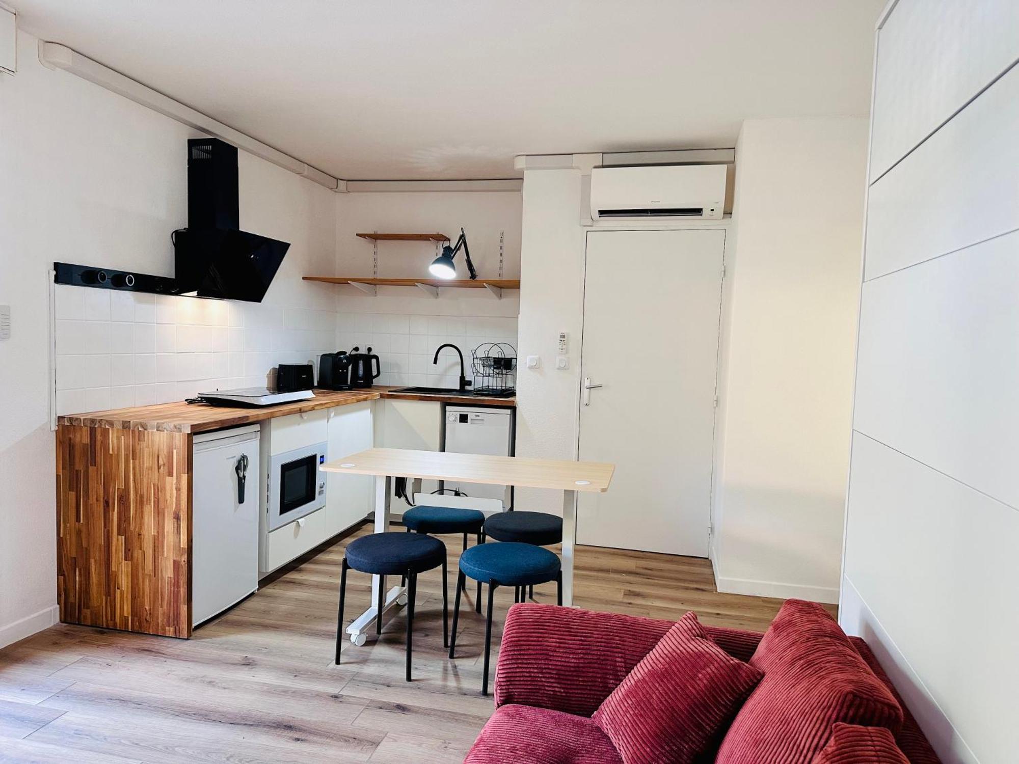 Apartment 40M2-Air Conditioning-Elevator-Underground Parking-Self Checkin! Appart Climatise 40M2-Ascenseur-Parking Souterrain -Arrivee Autonome อาวีญง ภายนอก รูปภาพ